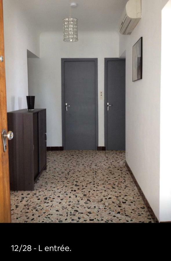 Appartement Tout Confort Avec Parking Ferme Арл Екстериор снимка