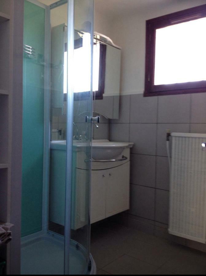 Appartement Tout Confort Avec Parking Ferme Арл Екстериор снимка
